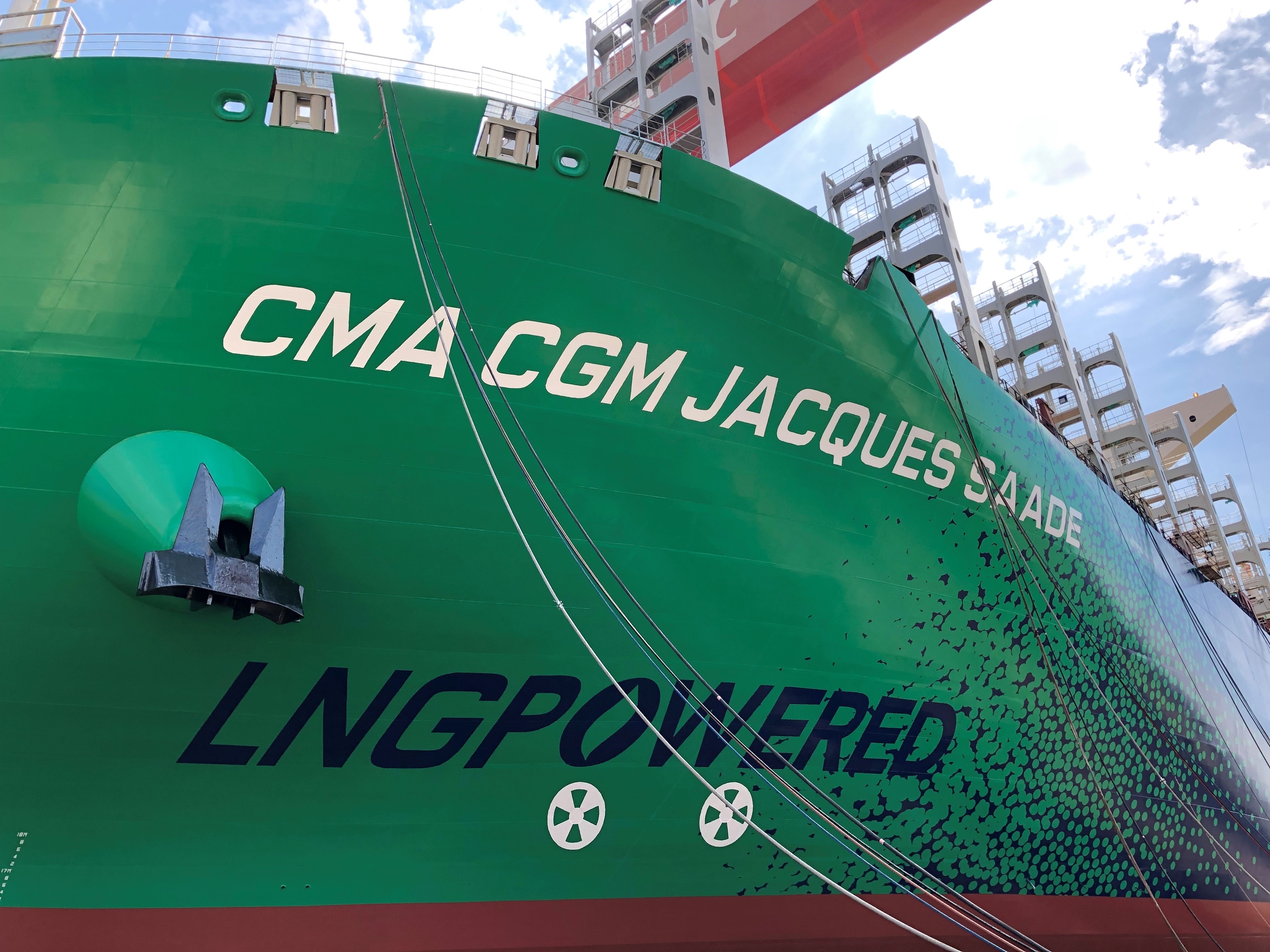 Une première mondiale : CMA CGM met à l’eau le plus grand porte-conteneurs au monde propulsé au GNL