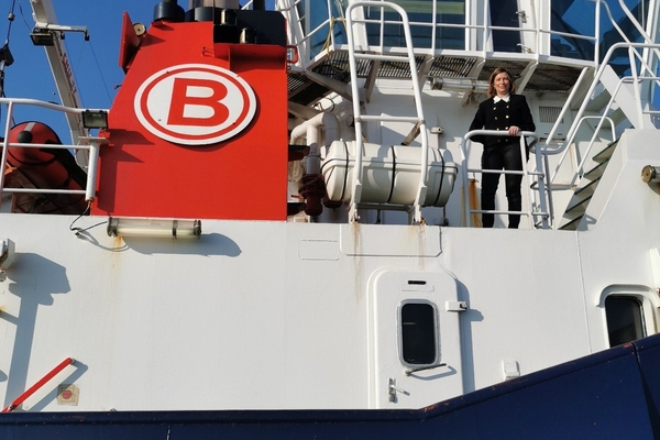 LES FEMMES DANS LE MARITIME : LAETITIA DERANSI, BOLUDA