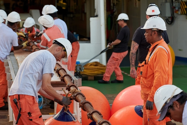 PORTRAIT DE MARIN : DIMITRI JOYEUX, ORANGE MARINE 