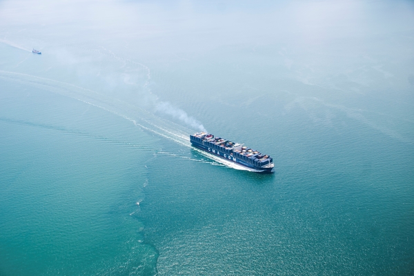 Insolite : des porte-conteneurs CMA CGM pour voyager sur les mers du globe