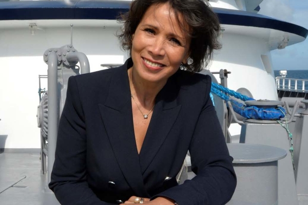 LES FEMMES DANS LE MARITIME : SAMIRA DRAOUA, PRÉSIDENTE DES ABEILLES INTERNATIONAL ET CEO DE L'ACTIVITÉ DE FINANCEMENT DU GROUPE ECONOCOM